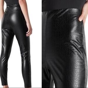 7 For All Mankind croc embossed black vegan leather high rise legging size small